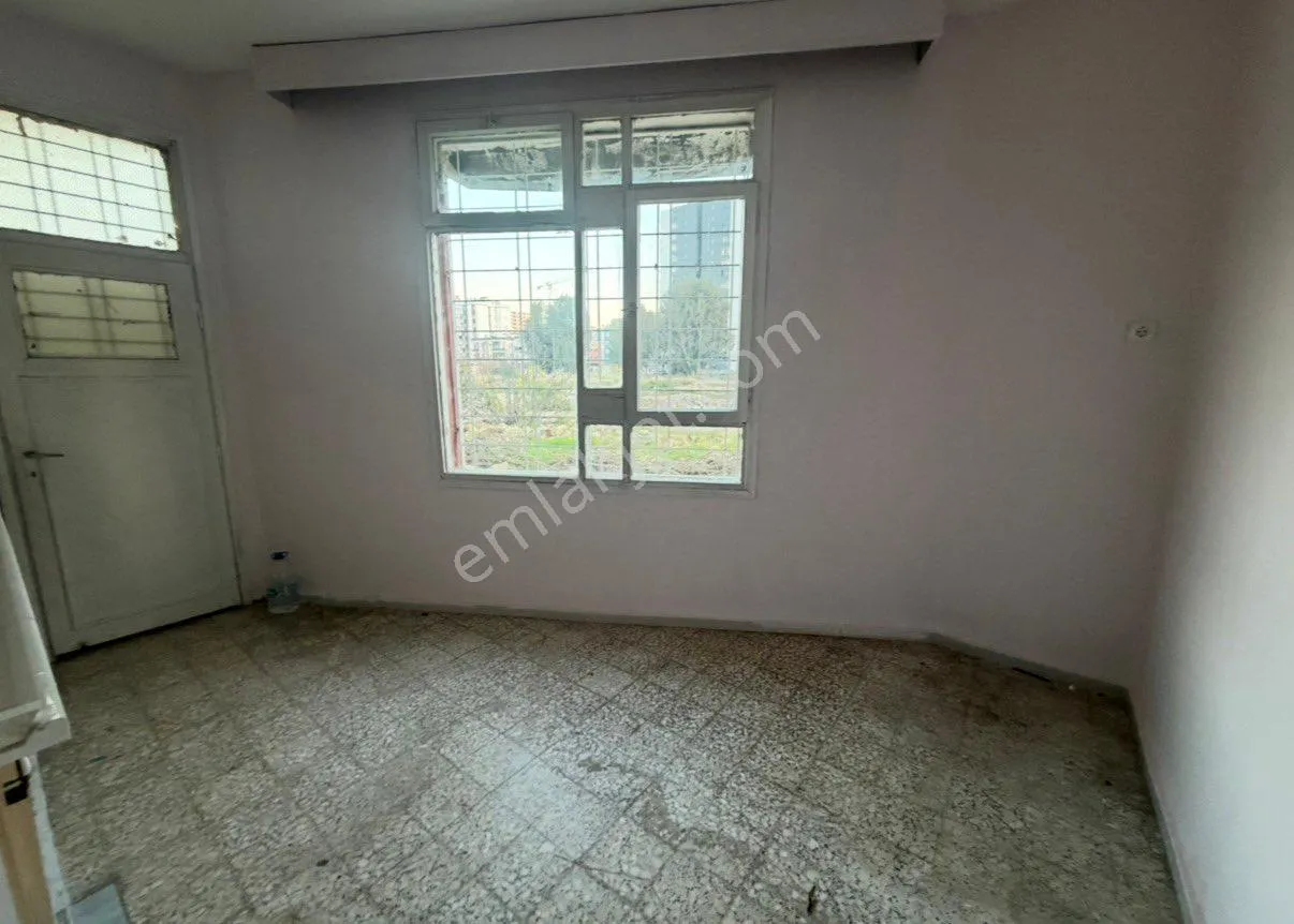 Güven Emlaktan Ögretmenler De Kiralık Müstakil